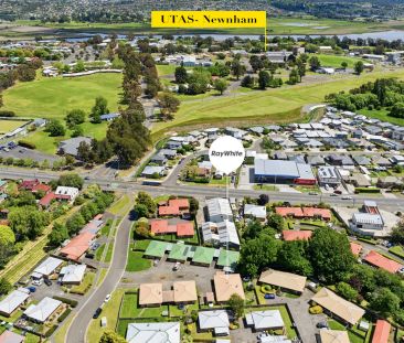 1/9-11 Newnham Close - Photo 2