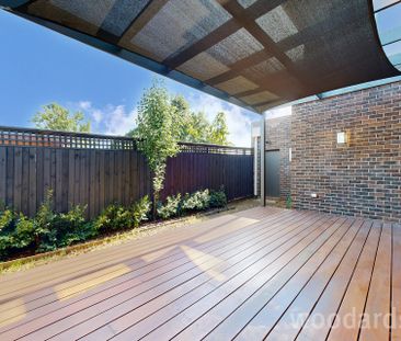 WOW Factor - Stunning Family Home in Perfect Location - Photo 4