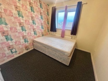 Manor Court, Blackpool - Photo 3