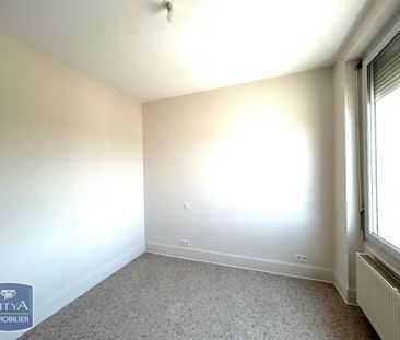 Location Appartement 2 pièces 41m² PERONNAS 01960 - Photo 4
