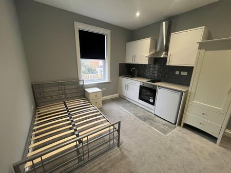 Property to rent - Photo 2