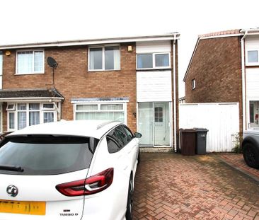 3 bedroom semi-detached house to rent - Photo 4