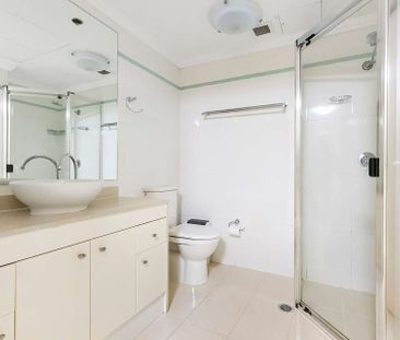 Partly Furnised Studio in Superb Location - Photo 4