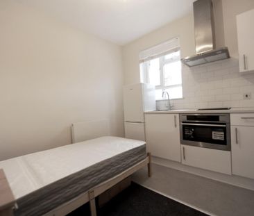 1 bedroom house to rent - Photo 2