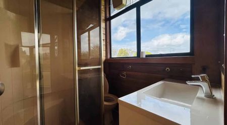 Comfortable and Privacy - Photo 2