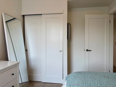 1555 Bloor Street W #4 - Photo 4