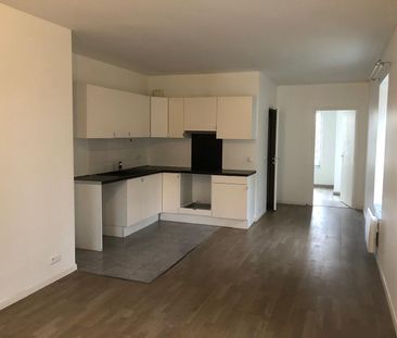 Location Appartement 2 pièces 50m² - Photo 3