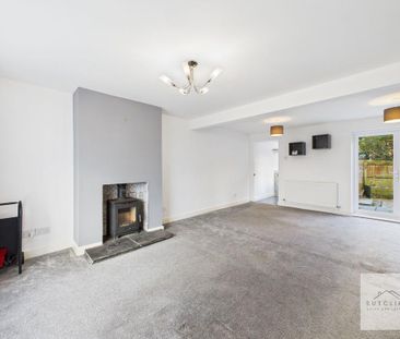 2 bedroom semi-detached house to rent - Photo 2