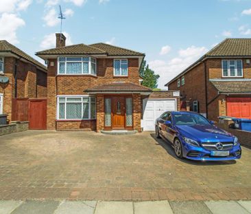 3 bedroom detached house to rent - Photo 2