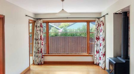 Three Bedroom Home in Great Location - Photo 2