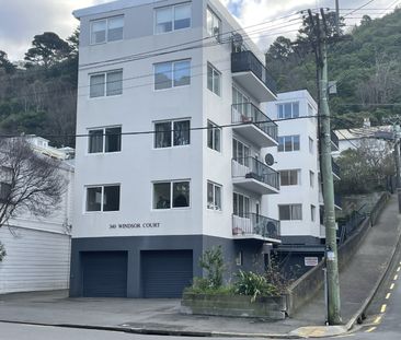 Bright & Secure 2-Bedroom Apartment with Balcony and Garage – Unbea... - Photo 5