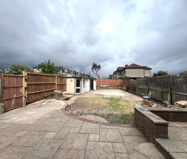 6 bedroom semi-detached house to rent - Photo 5