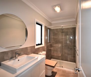 5/41 Elmhurst Road, Bayswater North - Photo 2