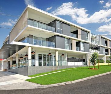 Luxury Living - Photo 4