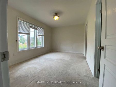 Property For Lease | N9303026 - Photo 5