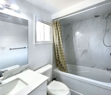 For Lease - 4485 Jenkins Crescent, Mississauga, Ontario - Photo 2