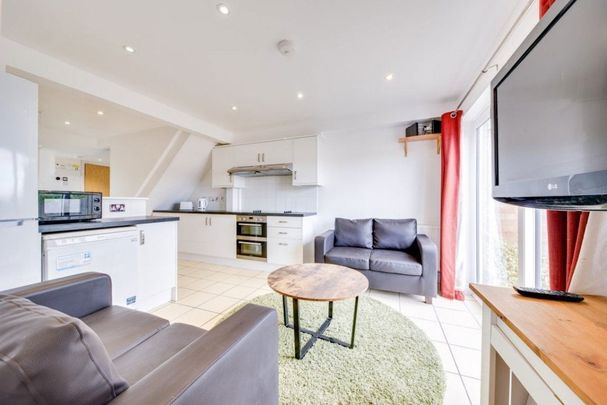 £753 p/w (£3,263 pcm) - Photo 1