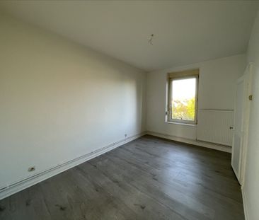 Location Appartement 2 pièces 46m² - Photo 2