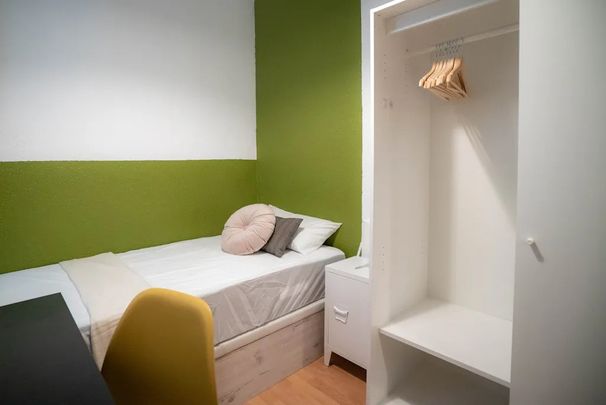 Carrer de lAlmudí, Valencia, Valencian Community 46003 - Photo 1