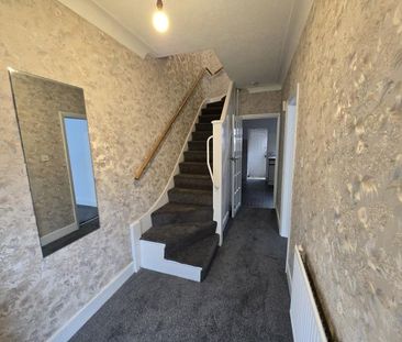 3 bedroom terraced house to rent - Photo 6