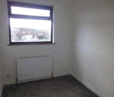 53 Victoria Road, Carrickfergus, BT38 7JJ - Photo 2