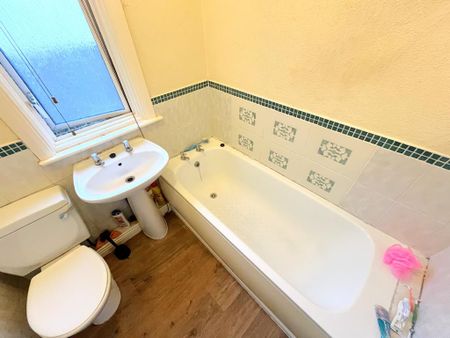 1 bedroom house of multiple occupation to rent - Photo 5