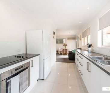 Boutique Townhouse Complex in Convenient Location - Photo 2