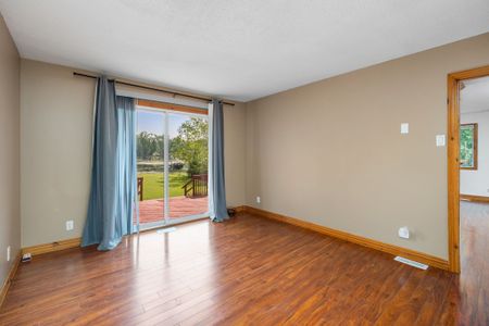 For Lease - 28 Lawrence Street, Kawartha Lakes, Ontario - Photo 4