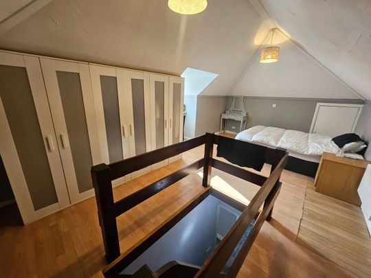 Room in a Shared House, Spratt Hall Rd, E11 - Photo 1