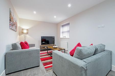 3 bedroom apartment to rent - Photo 2