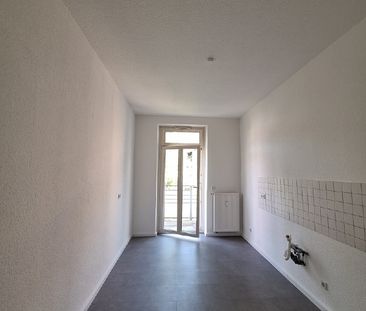 Schöne Wohnung mit Balkon! - Foto 2