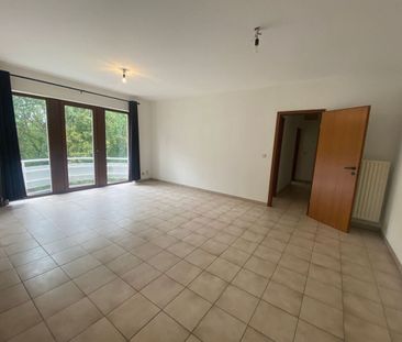 Appartement te huur in Marche-en-Famenne voor € 730 met 2 slaapkamers - Foto 1