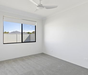 Spacious & Stylish Brand New 5x2 Family Home in Prime Pinjarra Loca... - Photo 1