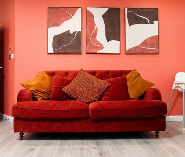 2 Bed Flat, Burleys Way, LE1 - Photo 1