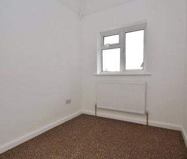 6 bedroom semi-detached house to rent - Photo 5