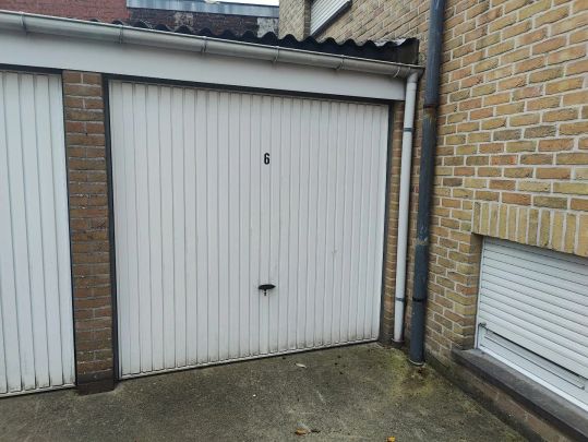 Verzorgd tweeslaapkamer appartement met garage in centrum Hooglede - Photo 1