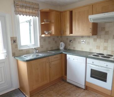 1 bedroom in a house share to rent - Photo 3