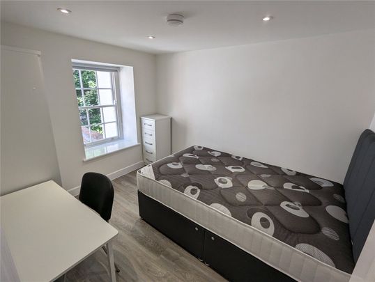 Student Properties to Let - Photo 1