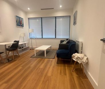 Berkshire, SL1 - Photo 5