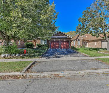 For Lease - 741 College Manor Drive Unit# Main, Newmarket, Ontario - Photo 5