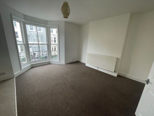 2 bedroom apartment to rent 53 Pevensey Road, Eastbourne, BN21 - Photo 1
