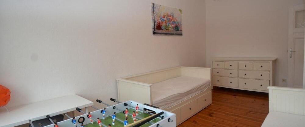 Renovierte 4-Zimmer-Albauwohnung in Schmargendorf, Berlin, möbliert - Foto 1