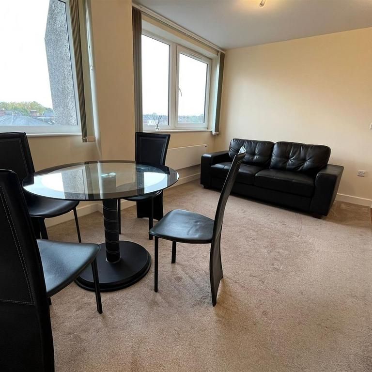 2 bedroom apartment to rent - Photo 1