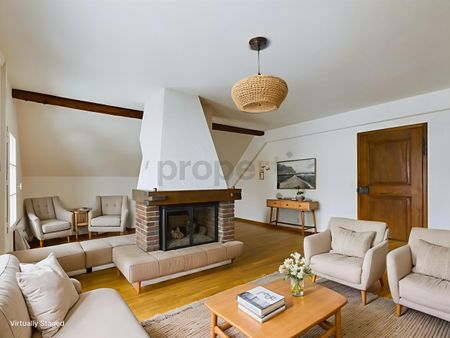 Fantastic 4.5-room penthouse apartment in a prime location in Freienstein-Teufen - Photo 5