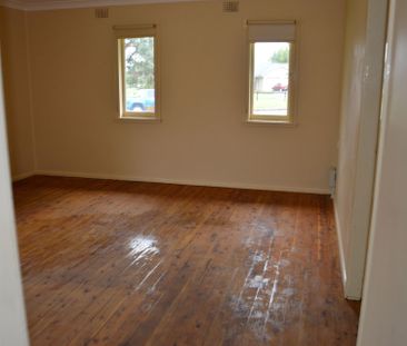 Family Home - Photo 4