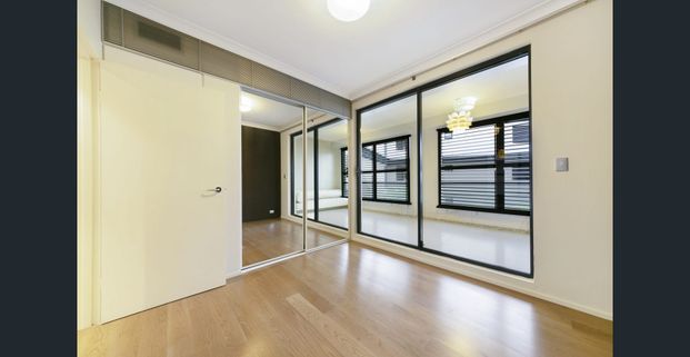Sought after One Bedroom in Surry Hills - Photo 1