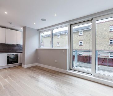 1 bedroom flat to rent - Photo 2