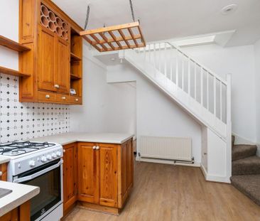 2 bedroom terraced house to rent - Photo 5