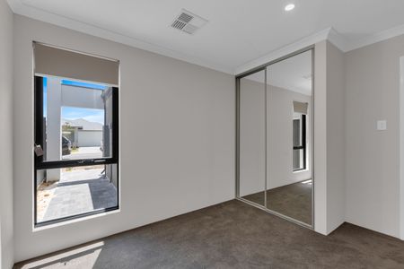 Three Bedroom Home Available for Lease in Baldivis - Photo 3