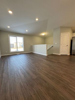 Evergreen - 4 Bedroom House - 755A Marlatte Cres - Photo 1